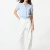Blusa de algodón con cuello en V y tejido dobby para mujer Blusa de algodón con cuello en V y tejido dobby para mujer