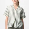 Camisas de cuello abierto para mujer en mezcla de lino | Mangas cortas | A rayas Camisas de cuello abierto para mujer en mezcla de lino | Mangas cortas | A rayas