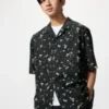 Camisas unisex de cuello abierto | Mangas cortas | Estampadas Camisas unisex de cuello abierto | Mangas cortas | Estampadas