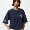 Camiseta corta con estampado gráfico Babymonster UT para mujer | Cuello en V