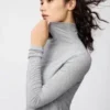 Camiseta de mezcla de cachemira HEATTECH para mujer | Extra cálida | Jerséis de cuello vuelto Camiseta de mezcla de cachemira HEATTECH para mujer | Extra cálida | Jerséis de cuello vuelto