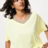 Camiseta de mujer AIRism con cuello en V holgada | 2 Way Camiseta de mujer AIRism con cuello en V holgada | 2 Way