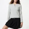 Camiseta de mujer con cuello Henley acanalado Camiseta de mujer con cuello Henley acanalado