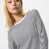 Camiseta de mujer de punto elástico suave | A rayas Camiseta de mujer de punto elástico suave | A rayas