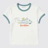 Camiseta gráfica UT con personajes alegres para mujer