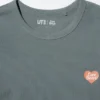 Camiseta gráfica UT con personajes alegres para mujer