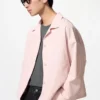 Chaqueta corta de cuello abierto para mujer en pantalones cortos Chaqueta corta de cuello abierto para mujer en pantalones cortos