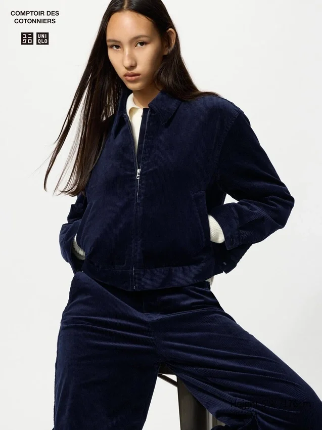 Chaqueta corta de pana para mujer con pantalones cortos Chaqueta corta de pana para mujer con pantalones cortos