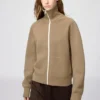 Cárdigan lavable con cremallera completa y tejido de canalé Milano para mujer Cárdigan lavable con cremallera completa y tejido de canalé Milano para mujer