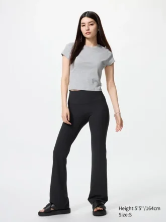 Leggings acampanados con canalé suave AIRism para mujer