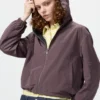 Parka corta cortavientos para mujer con pantalones cortos Parka corta cortavientos para mujer con pantalones cortos